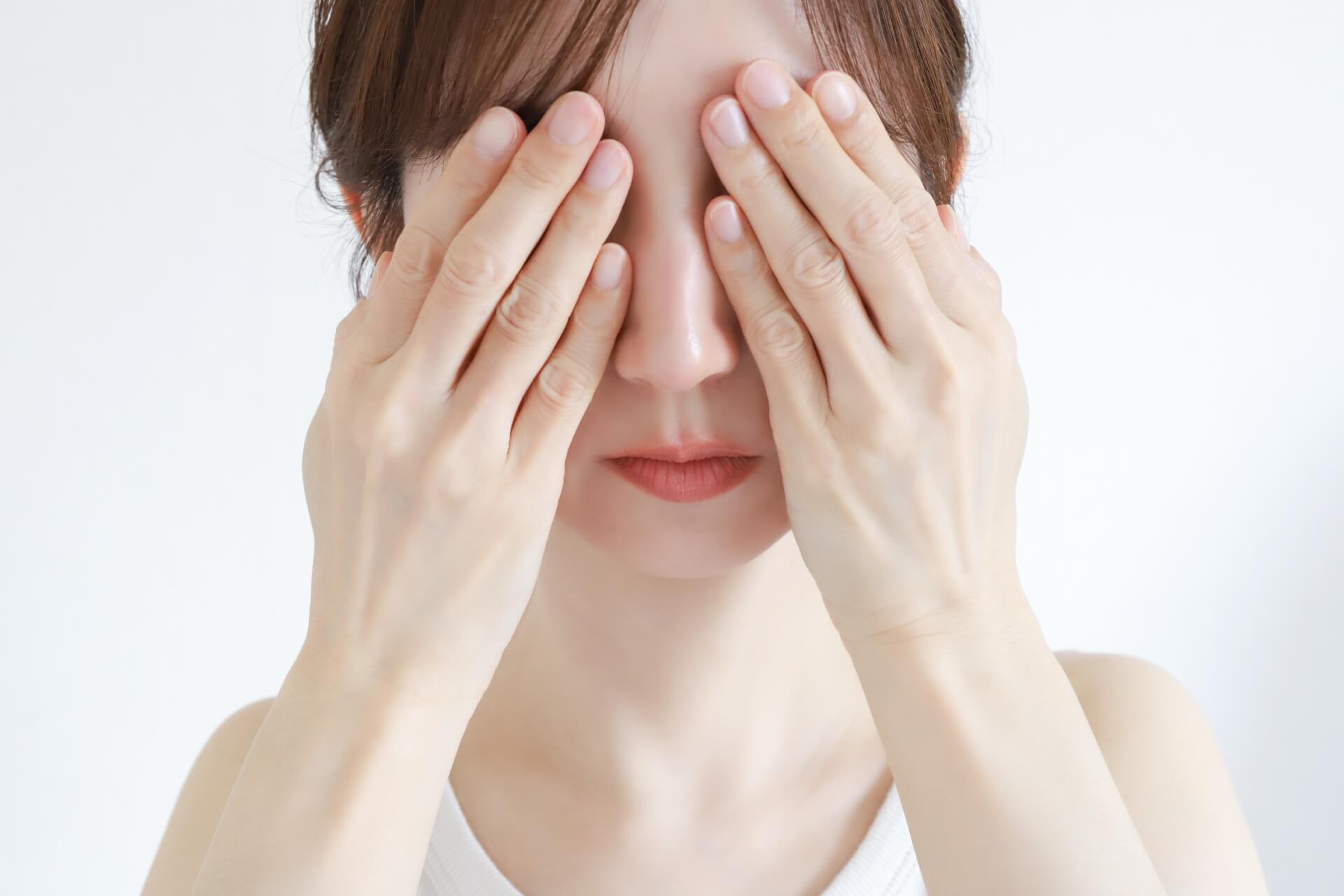 切開法と埋没法の違い：まぶたへの影響と手術の特性