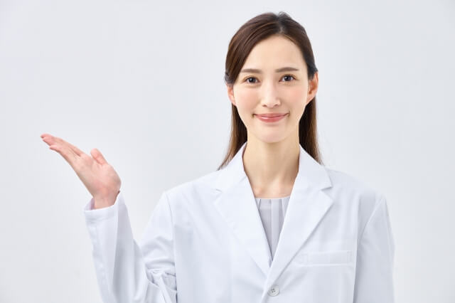 二重の左右差を切開で整える他院修正のポイント